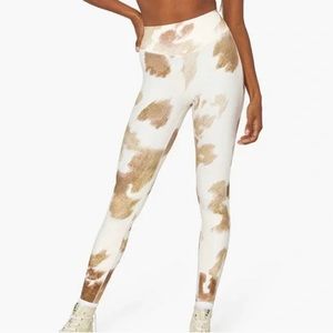 NWT We Wore What V-shaped cow print leggings size M